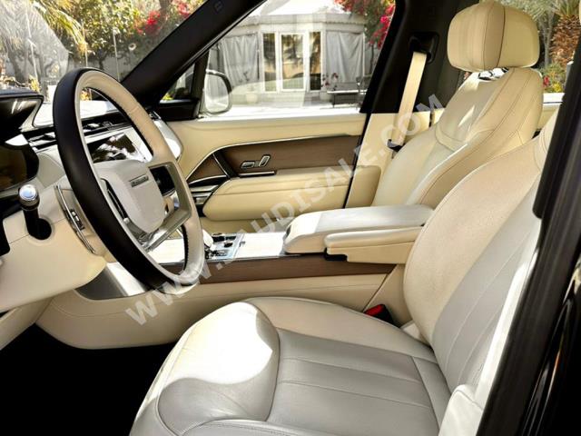 2022 لاند روفر رينج روفر اوتوبيوغرافي