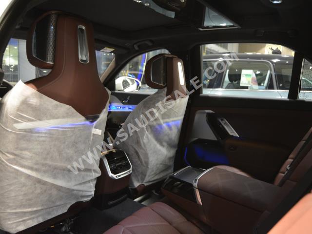 2023 بي ام دبليو الفئة السابعة 740 إل أي