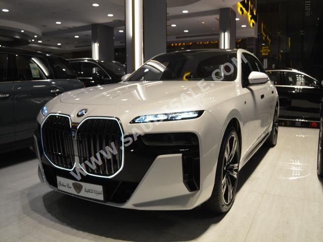 2023 بي ام دبليو الفئة السابعة 740 إل أي