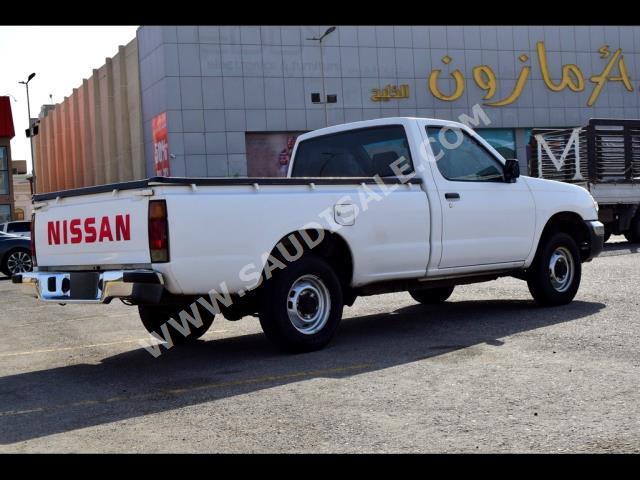 1999 نيسان داتسون غمارة