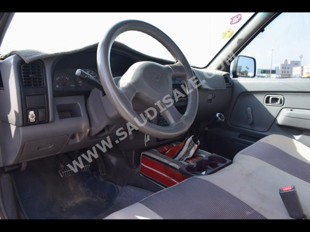 1999 نيسان داتسون غمارة