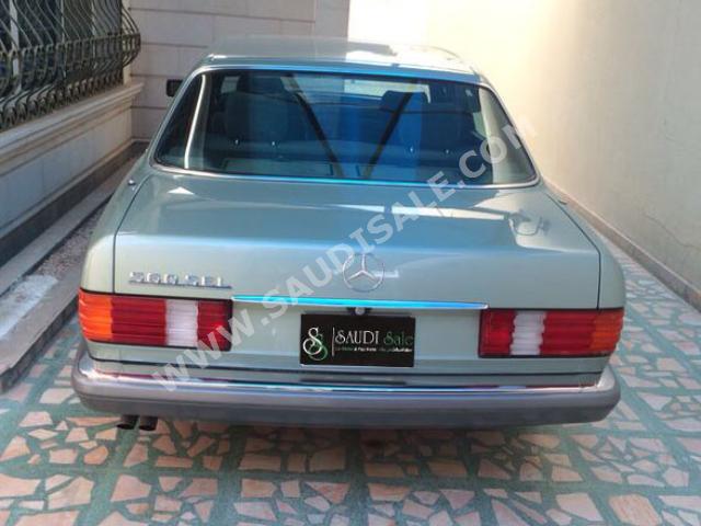 1988 مرسيدس - بنز إس إي إل 560