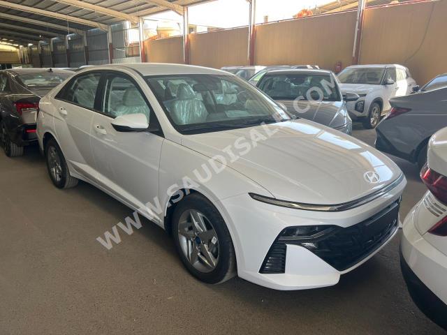 2024 هيونداي اكسنت