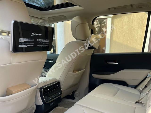 2023 تويوتا لاند كروزر في اكس