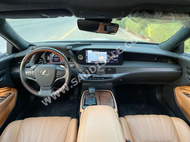 2021 Lexus LS 350