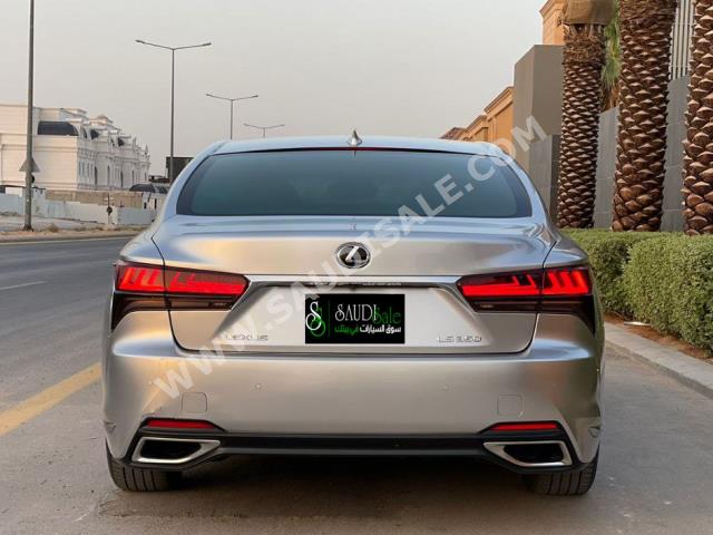 2021 Lexus LS 350