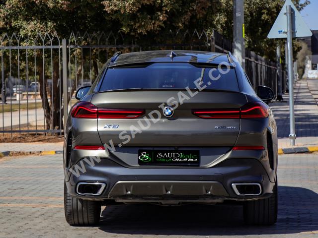 2022 بي ام دبليو الفئة اكس 6 إم كت