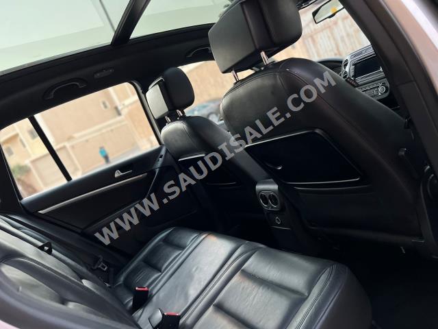 2013 فولكس واجن تيغوان ار-لاين