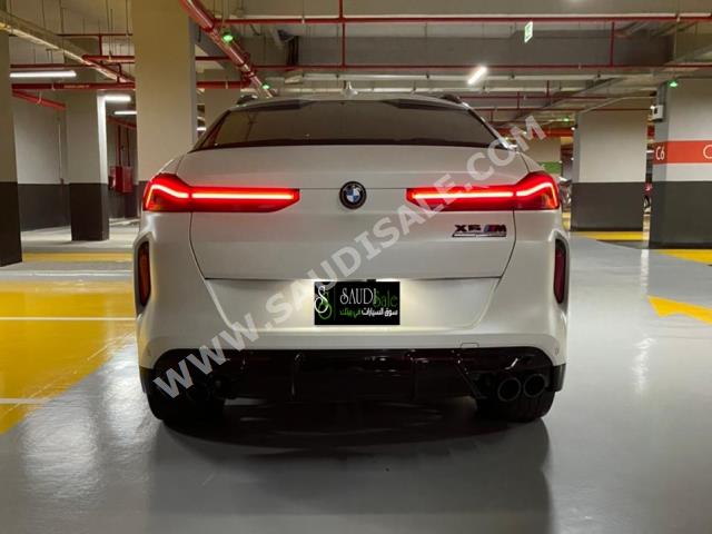 2021 بي ام دبليو الفئة اكس 6 إم كومبيتيشن