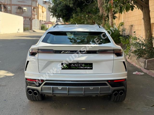 2019 لمبرجيني اوروس