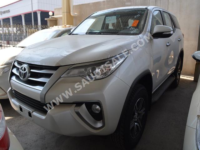 2017 Toyota Fortuner GX