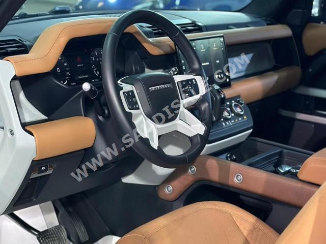 2023 لاند روفر ديفيندر