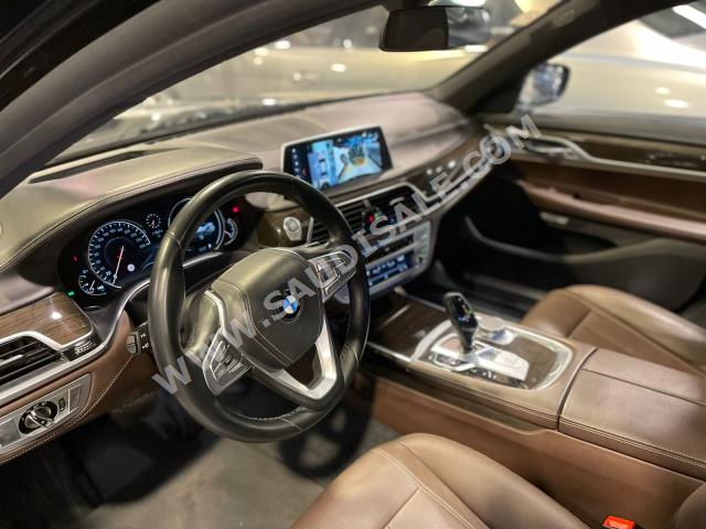 2018 بي ام دبليو الفئة السابعة 730 إل أي