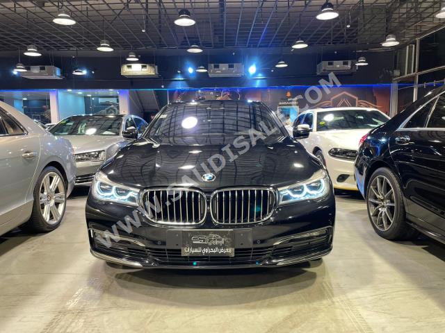 2018 بي ام دبليو الفئة السابعة 730 إل أي