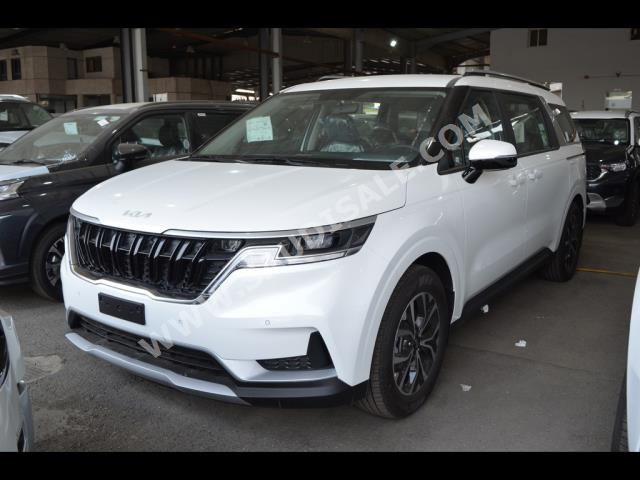 2023 كيا كارنفال