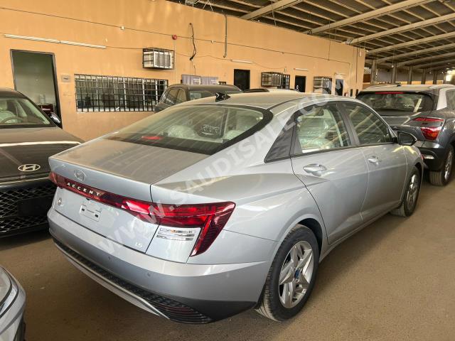 2024 هيونداي اكسنت