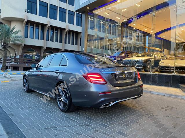 2018 مرسيدس - بنز إي 300 أي إم جي