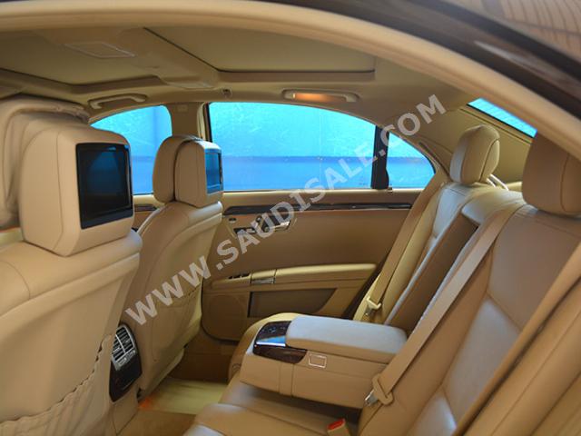 2012 Mercedes-Benz S 300