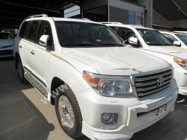 2015 Toyota Land Cruiser GXR