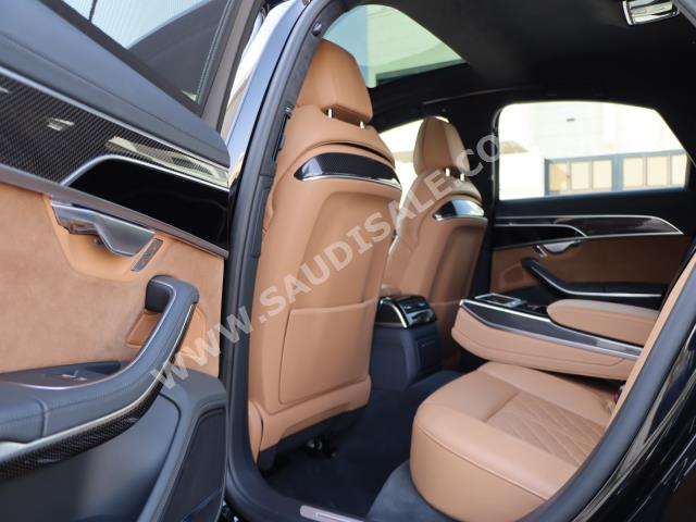 2020 اودي اس 8