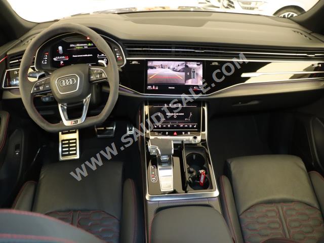 2022 اودي ار اس كيو 8