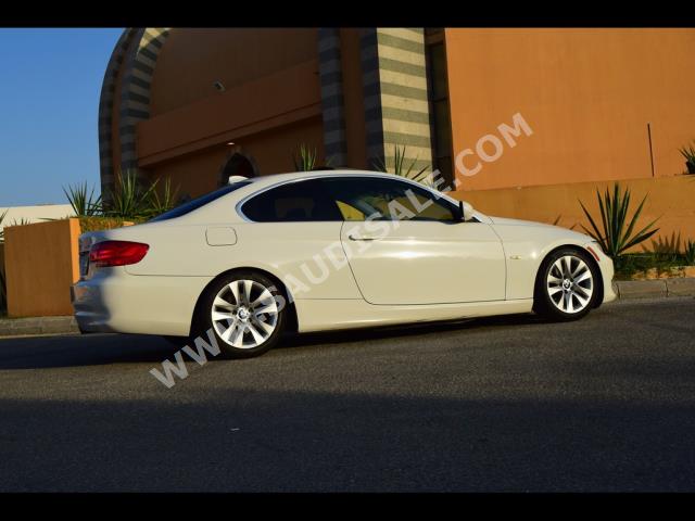 2011 بي ام دبليو الفئة الثالثة 328 أي