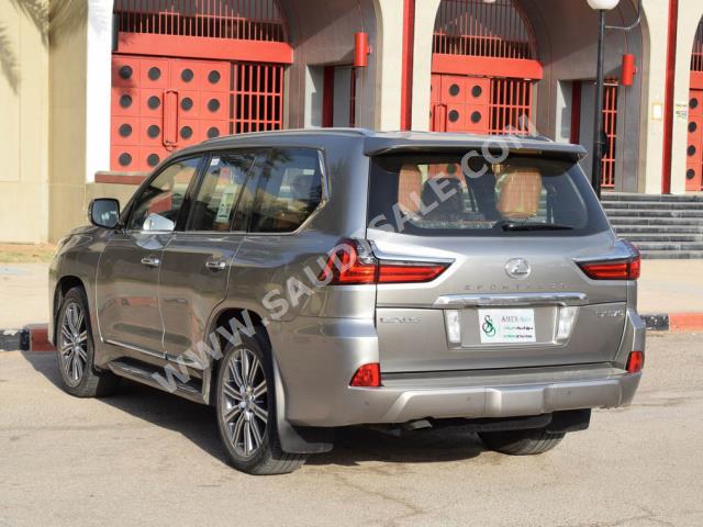 2016 Lexus LX 570 Sport Plus