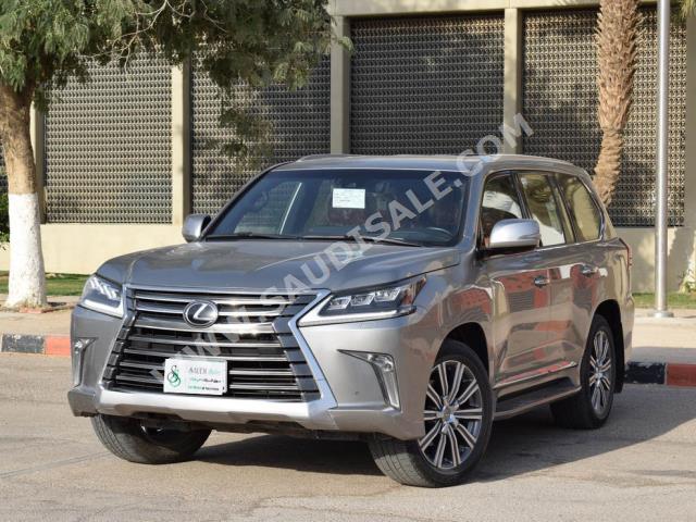 2016 Lexus LX 570 Sport Plus