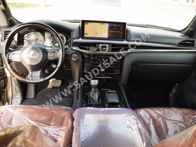 2016 Lexus LX 570 Sport Plus