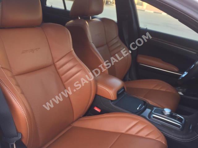 2016 كرايسلر 300 اس ار تي