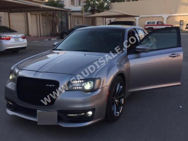 2016 كرايسلر 300 اس ار تي