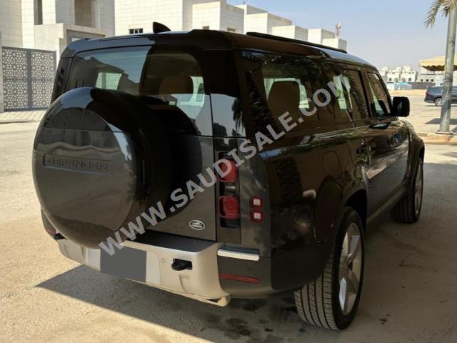 2023 لاند روفر ديفيندر 130