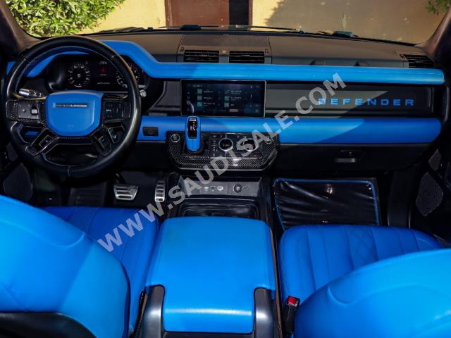 2020 لاند روفر ديفيندر