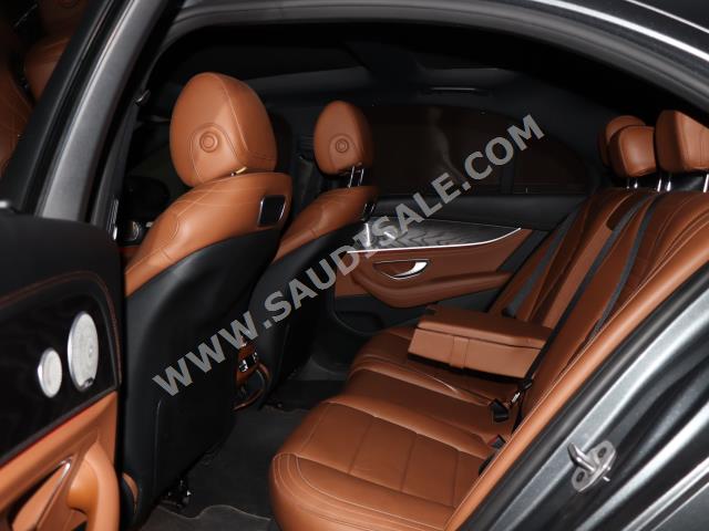 2021 مرسيدس - بنز إي 300