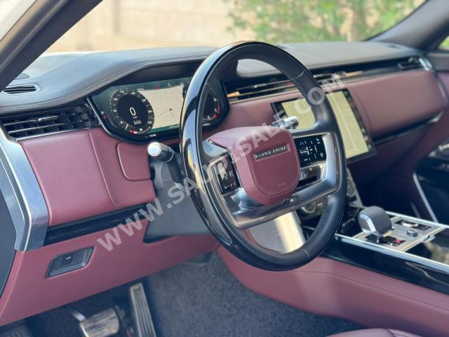 2022 لاند روفر رينج روفر فوج اوتوبيوغرافي