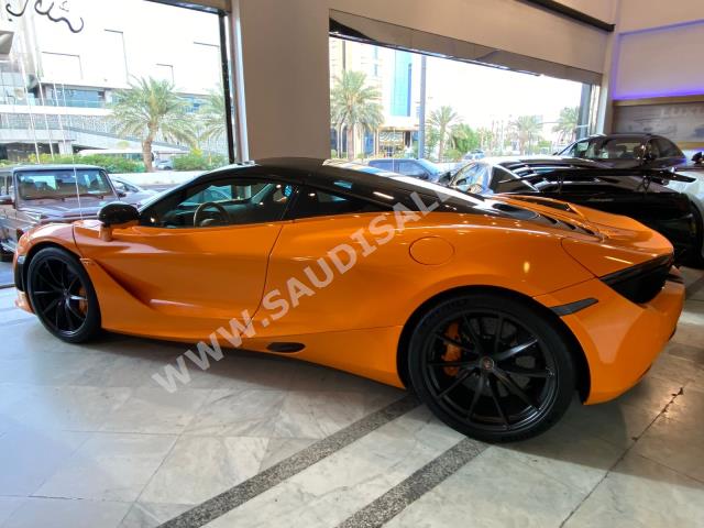2018 مكلارين 720 إس