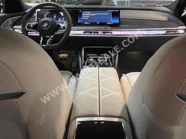 2023 بي ام دبليو الفئة السابعة 760 إل أي