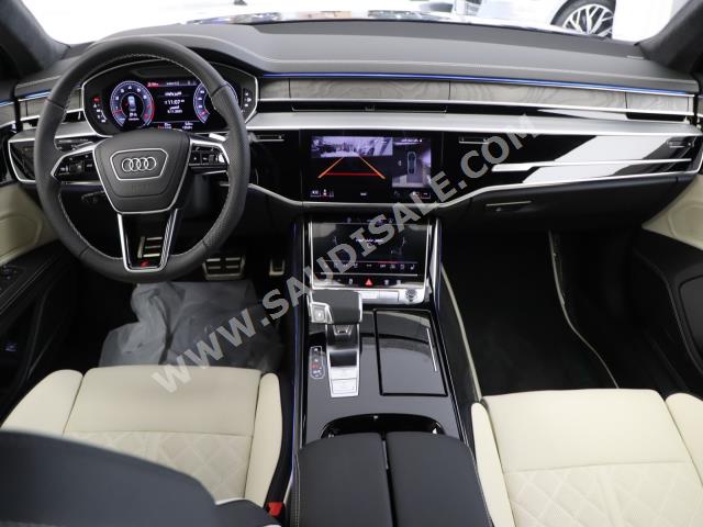 2023 اودي اي 8 ال