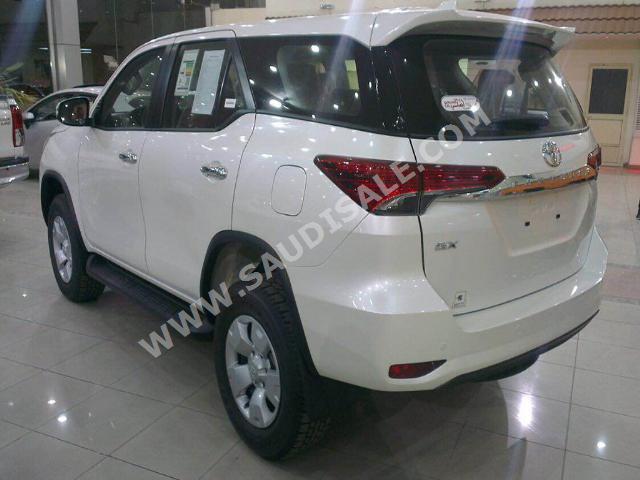 2016 Toyota Fortuner GX