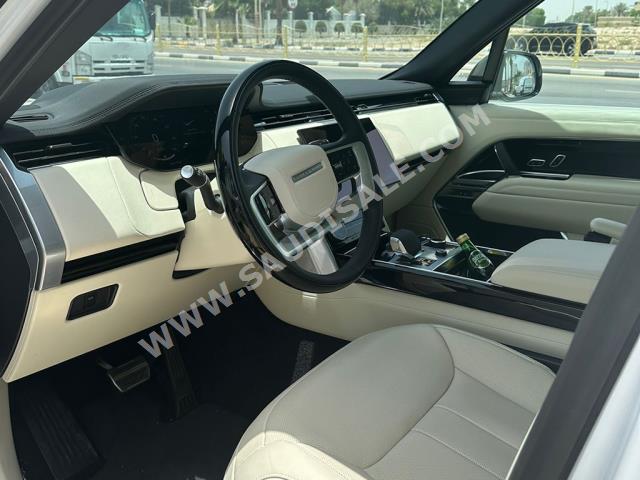 2023 لاند روفر رينج روفر اتش اس اي