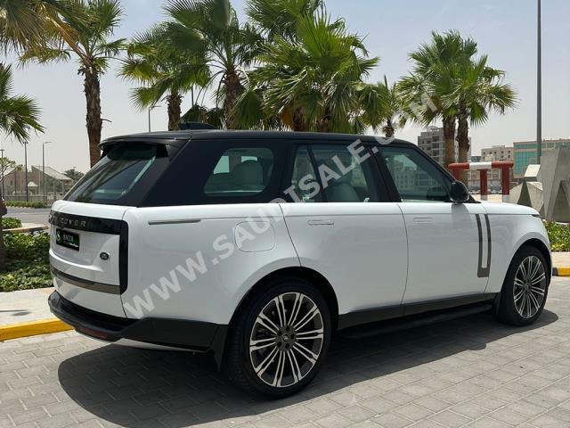 2023 لاند روفر رينج روفر اتش اس اي