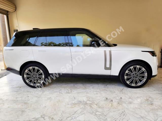 2023 لاند روفر رينج روفر فوج اس اي
