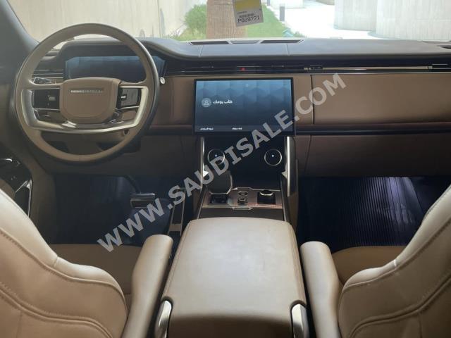 2023 لاند روفر رينج روفر فوج اس اي