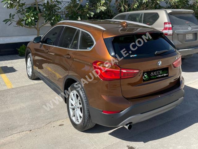 2016 بي ام دبليو الفئة اكس 1