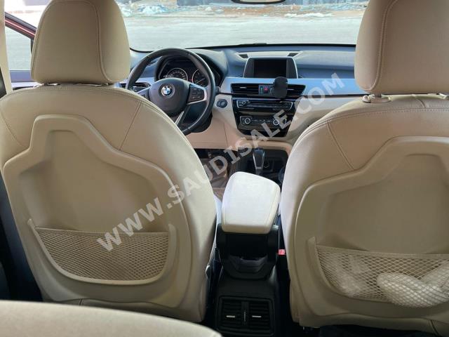 2016 بي ام دبليو الفئة اكس 1