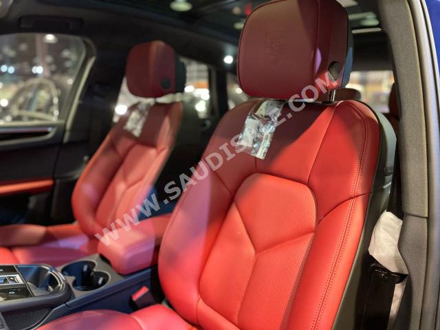 2023 بورش ماكان