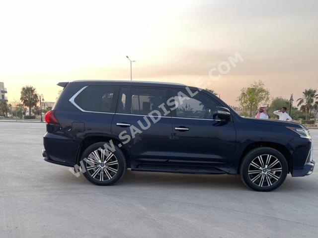 2019 لكزس إل إكس 570