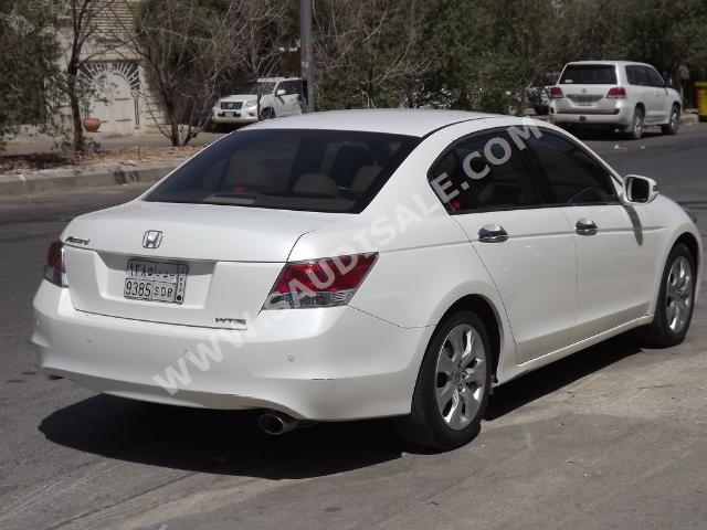 2010 هوندا اكورد