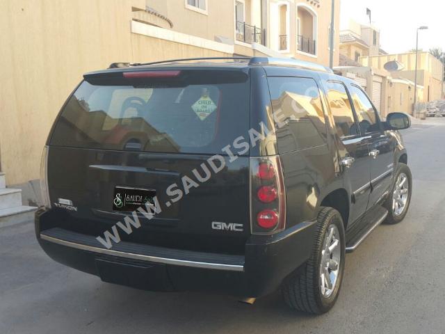 2007 GMC Yukon Denali