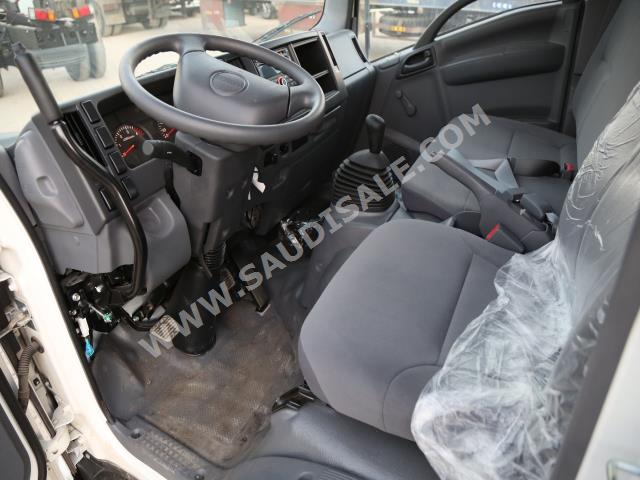 2018 Isuzu Dyna